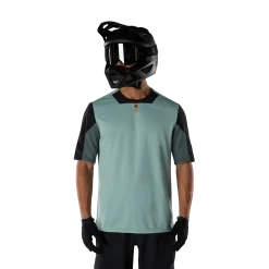 Shirt Defend
