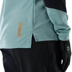 Shirt Womens Defend met lange mouw