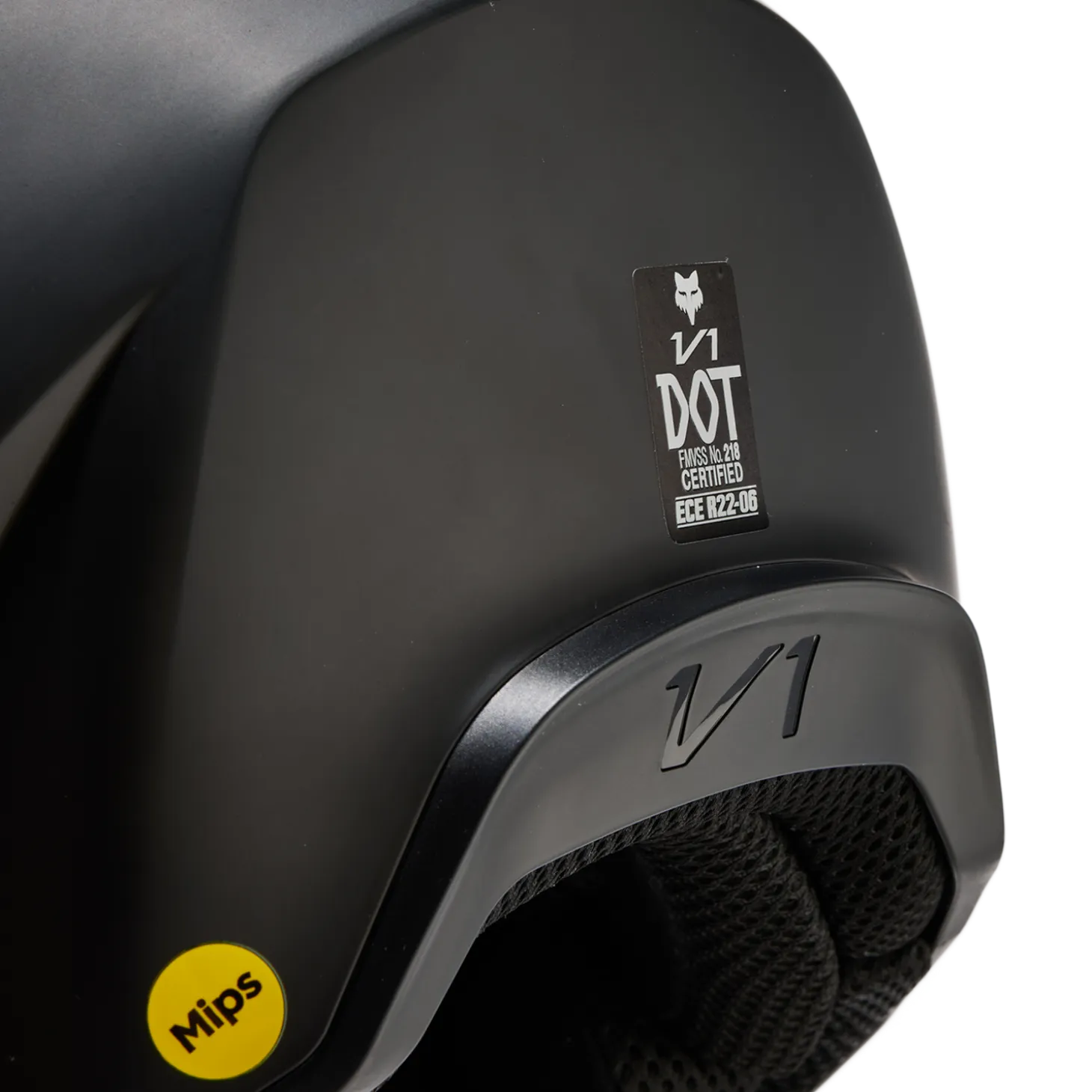 TIENERHELM YOUTH V1 MATTE BLACK
