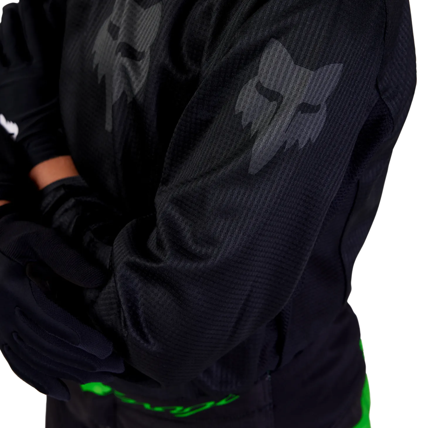 TIENERSHIRT YOUTH 180 BLACKOUT