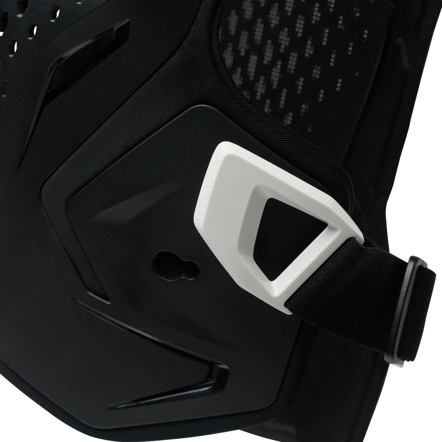 Youth R3 Chest Guard